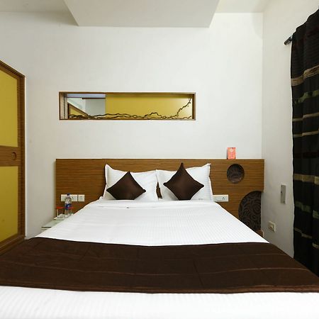 Oyo 9911 Apartment Shylee Niwas Chennai Exterior photo