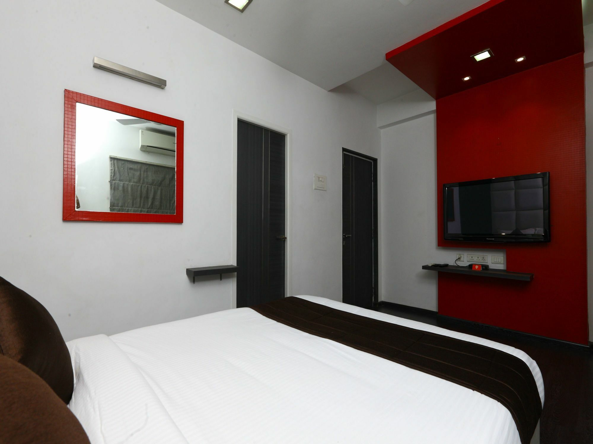 Oyo 9911 Apartment Shylee Niwas Chennai Exterior photo